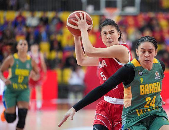 江南体育-中国女篮加时险胜巴西！王思雨砍21分张子宇也建功